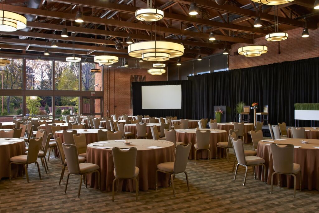 Chubb Hotel & Conference Center Lafayette Hill Экстерьер фото